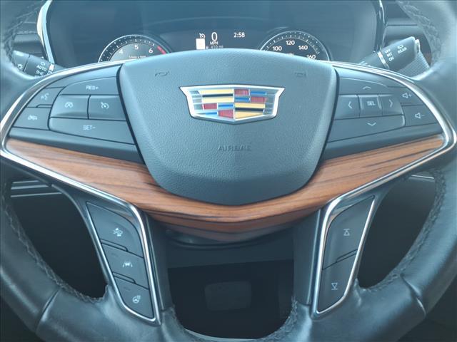 used 2022 Cadillac XT5 car, priced at $30,995