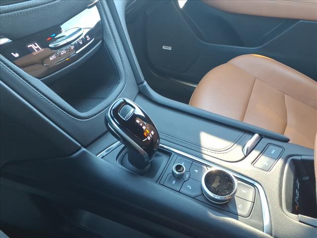 used 2022 Cadillac XT5 car, priced at $30,995