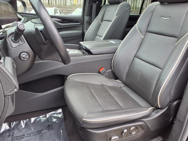used 2023 Cadillac Escalade ESV car, priced at $72,495