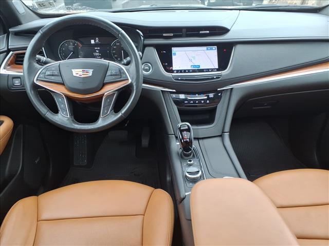 used 2022 Cadillac XT5 car, priced at $30,995