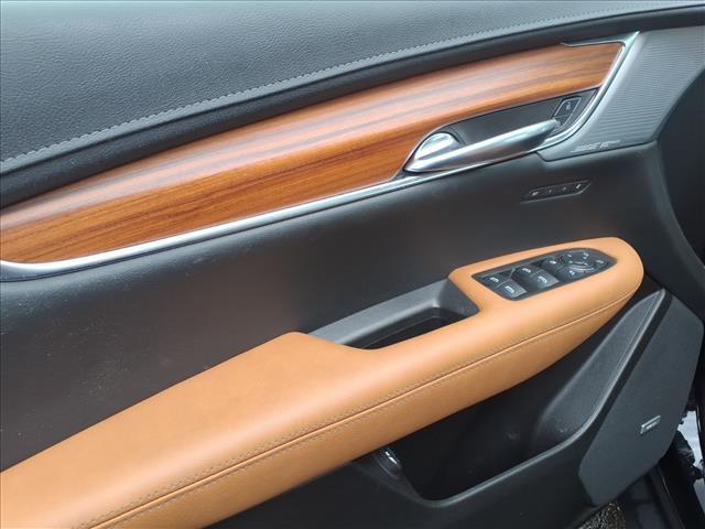 used 2022 Cadillac XT5 car, priced at $30,995