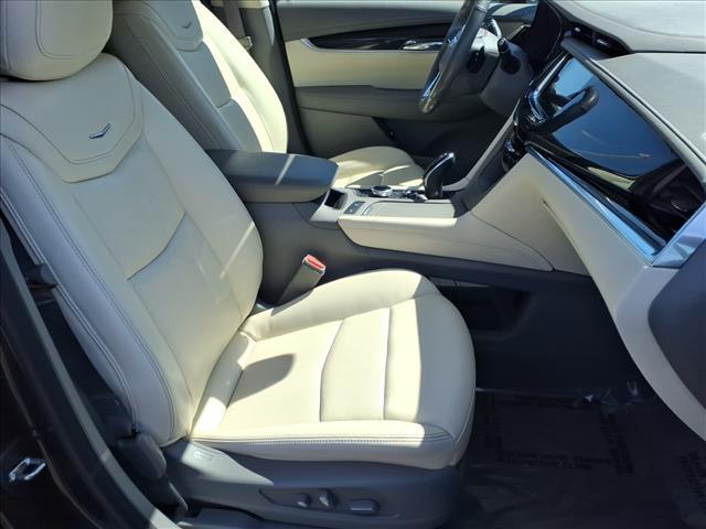 used 2023 Cadillac XT6 car, priced at $38,995