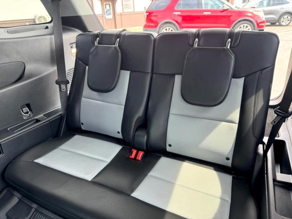 used 2023 Ford Explorer car, priced at $33,900