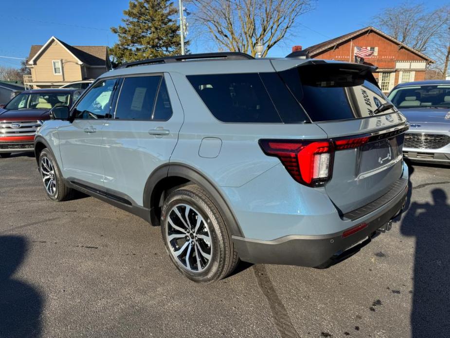 new 2025 Ford Explorer car, priced at $47,260