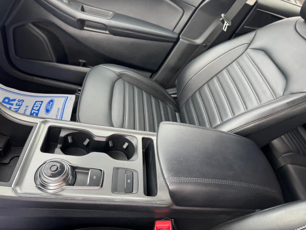 used 2022 Ford Edge car, priced at $26,900