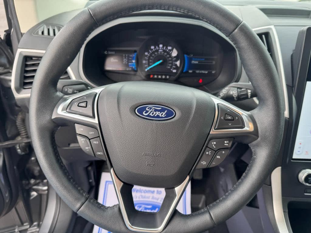 used 2022 Ford Edge car, priced at $26,900