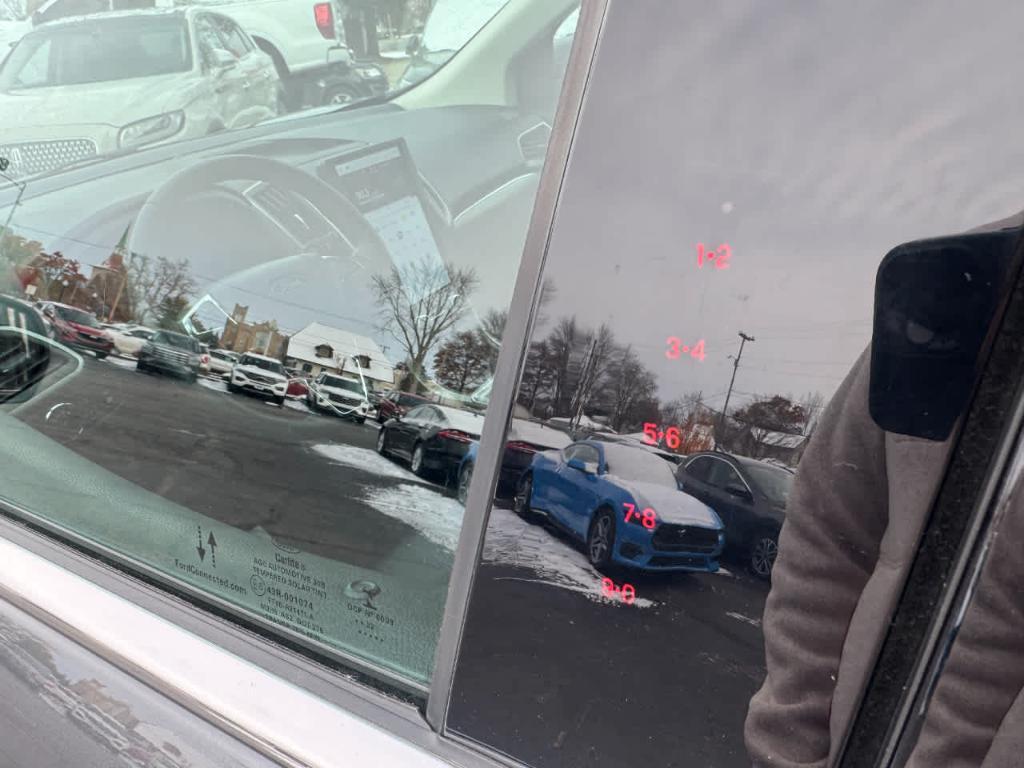 used 2022 Ford Edge car, priced at $26,900