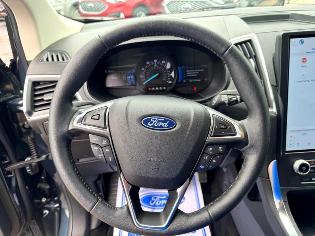 used 2022 Ford Edge car, priced at $25,900