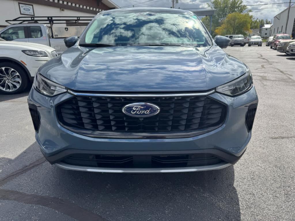 used 2023 Ford Escape car, priced at $23,900
