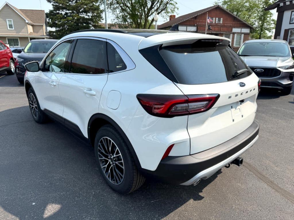 new 2025 Ford Escape car, priced at $31,021