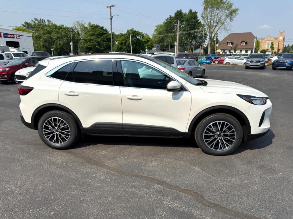 new 2025 Ford Escape car, priced at $31,021
