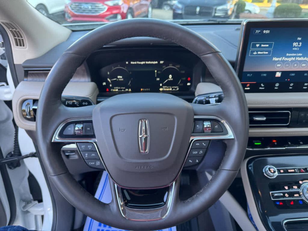 used 2022 Lincoln Nautilus car, priced at $35,500