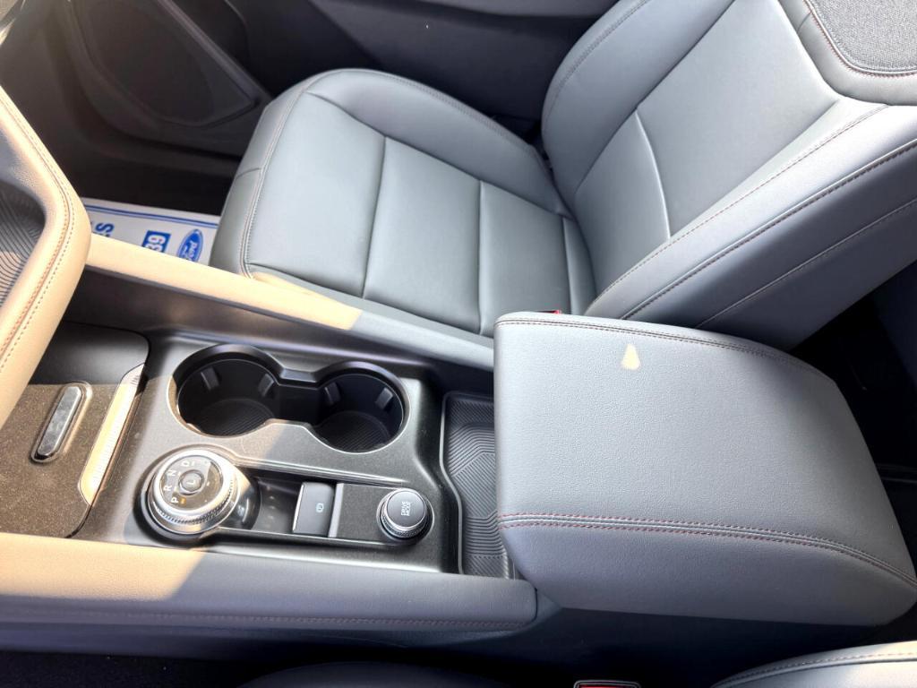 new 2025 Ford Explorer car, priced at $44,691