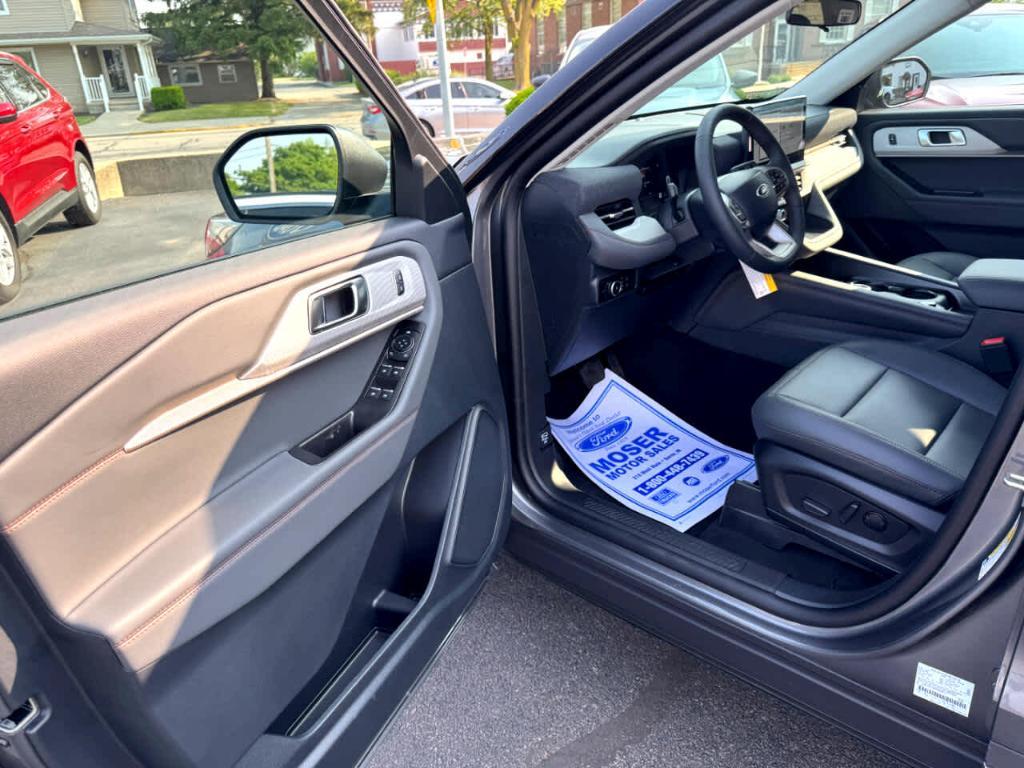new 2025 Ford Explorer car, priced at $44,691