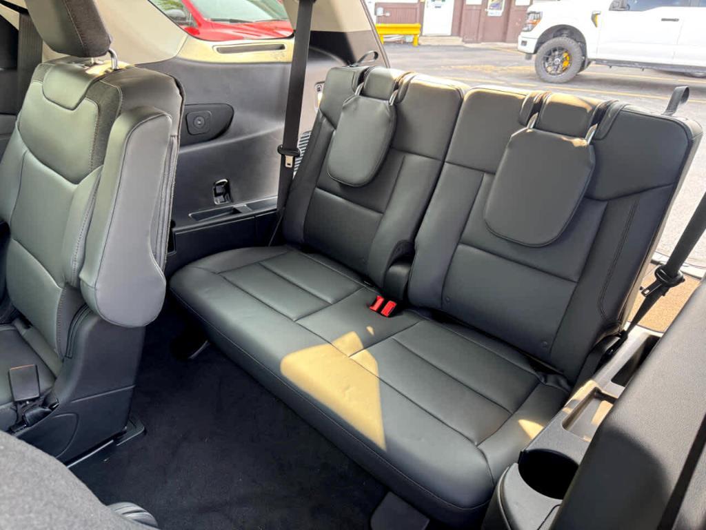 new 2025 Ford Explorer car, priced at $44,691