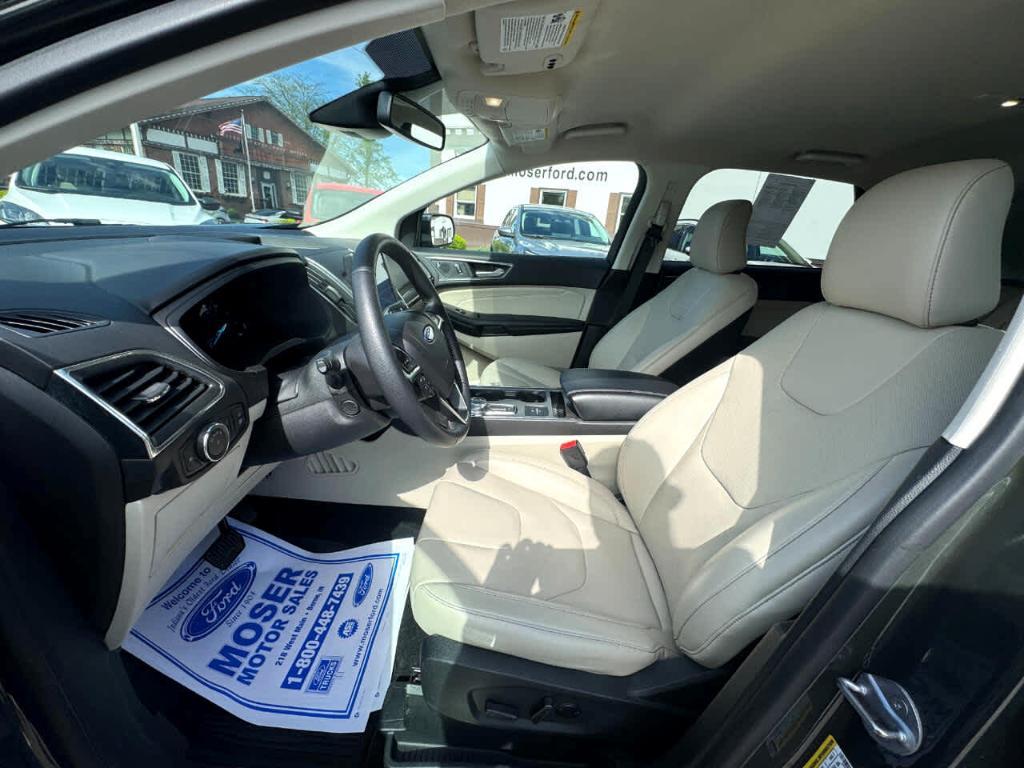 used 2022 Ford Edge car, priced at $29,900