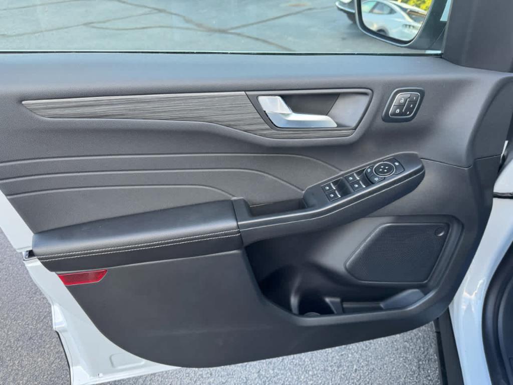 new 2026 Ford Escape car, priced at $39,570