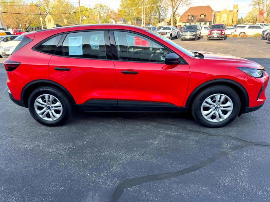 used 2024 Ford Escape car, priced at $25,900