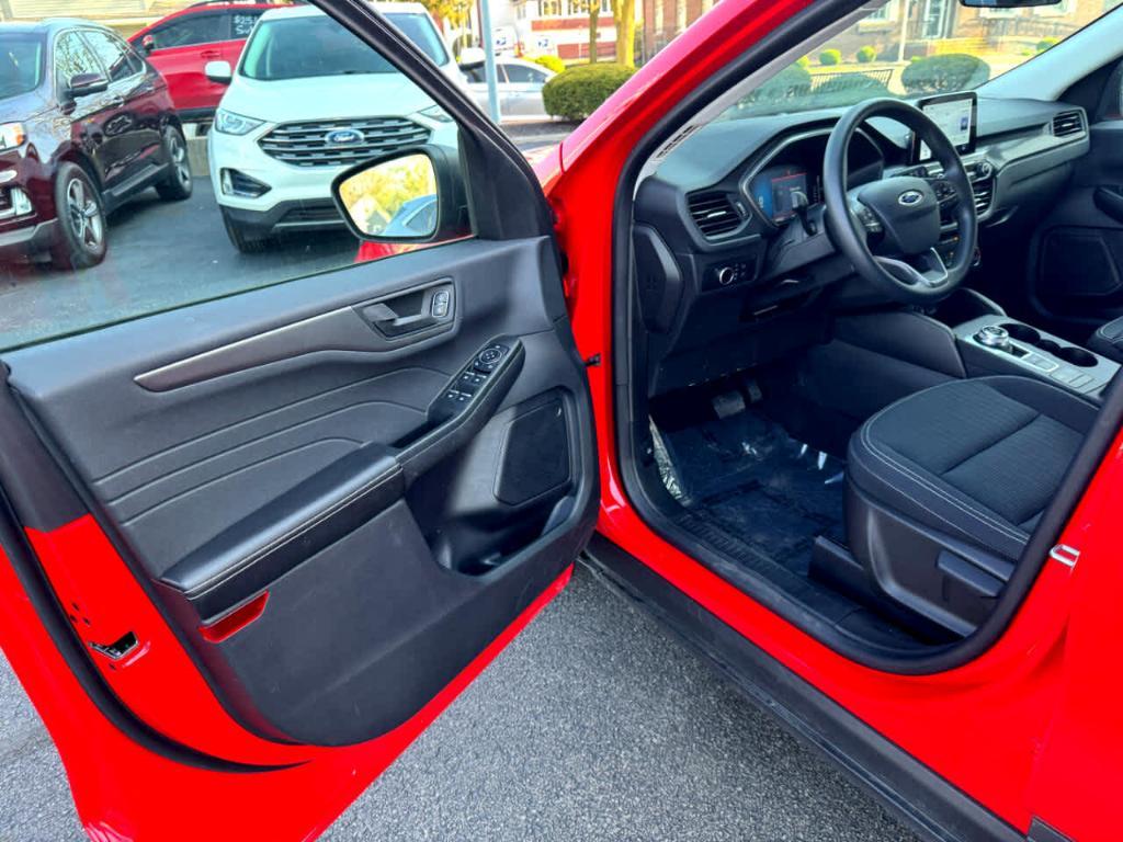 used 2024 Ford Escape car, priced at $25,900