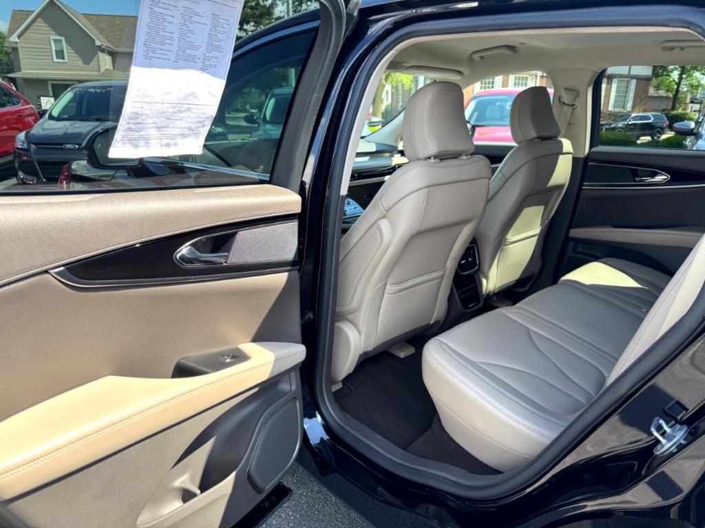 used 2022 Lincoln Nautilus car, priced at $29,900