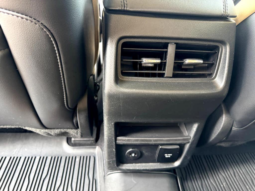 used 2023 Ford Edge car, priced at $29,500