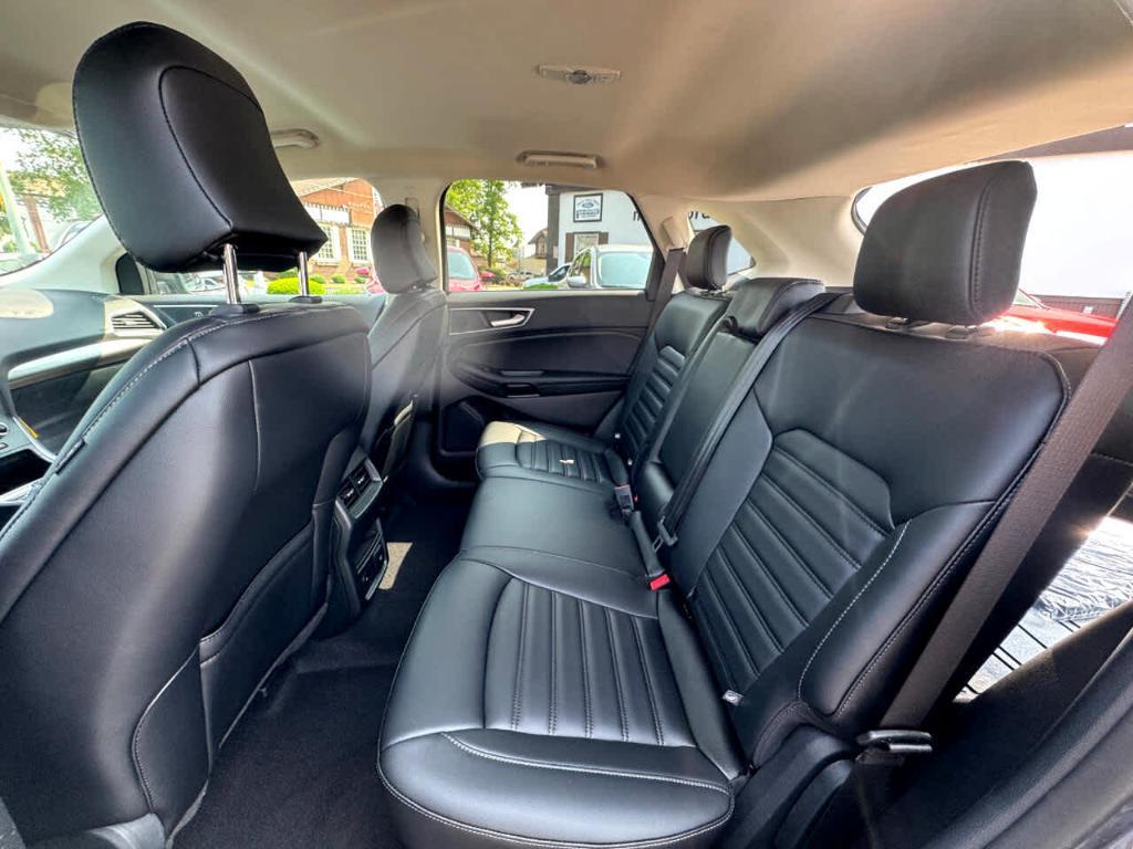 used 2024 Ford Edge car, priced at $35,900