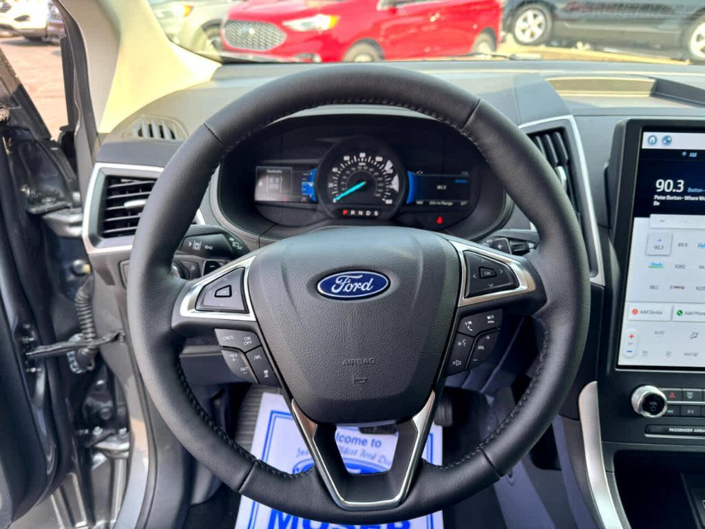 used 2024 Ford Edge car, priced at $35,900