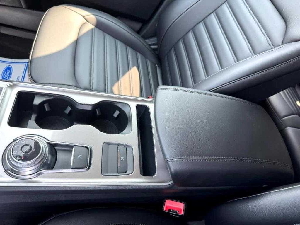 used 2024 Ford Edge car, priced at $35,900