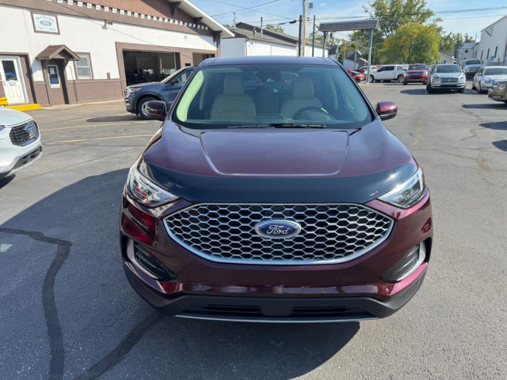 used 2024 Ford Edge car, priced at $27,500