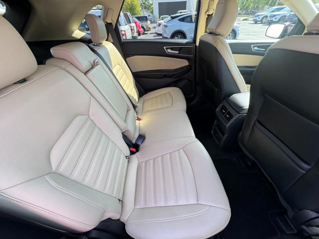 used 2024 Ford Edge car, priced at $27,500