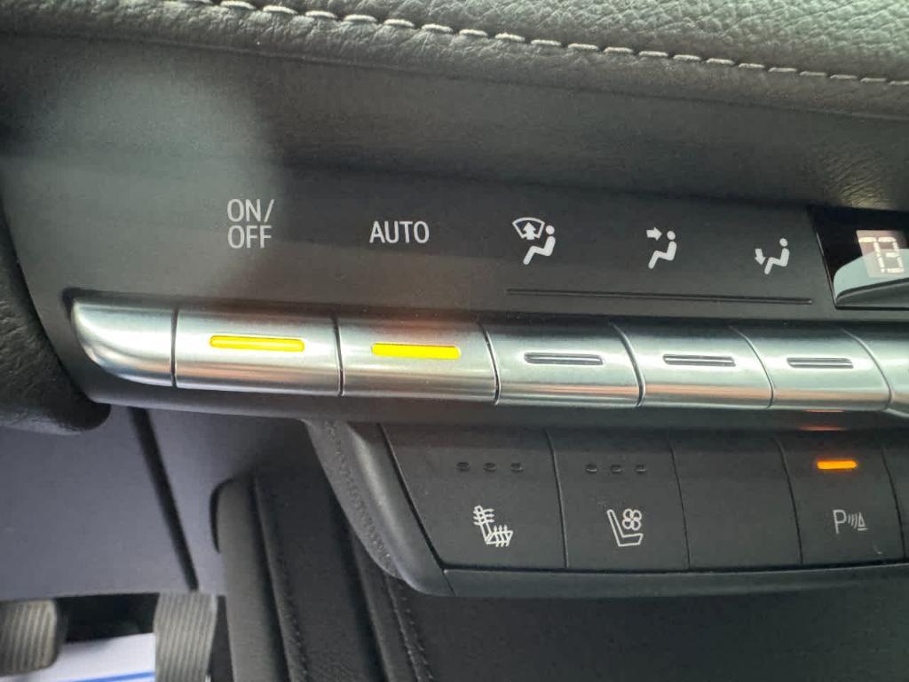 used 2023 Cadillac XT4 car, priced at $30,900