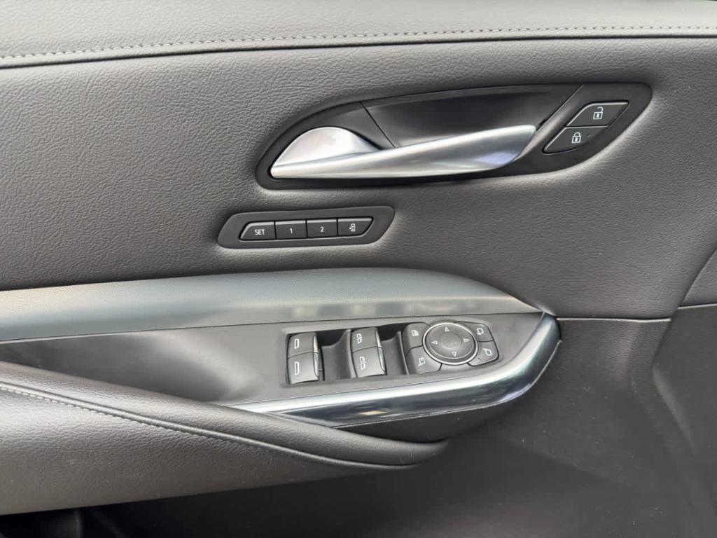 used 2023 Cadillac XT4 car, priced at $30,900