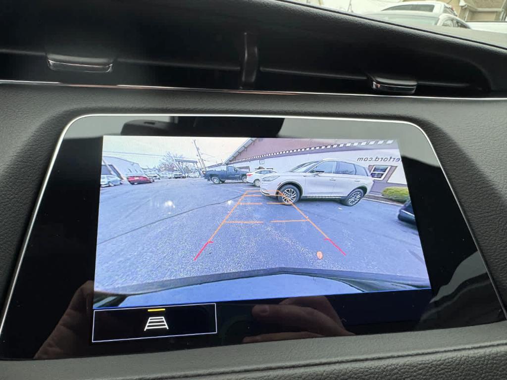 used 2023 Cadillac XT4 car, priced at $30,900