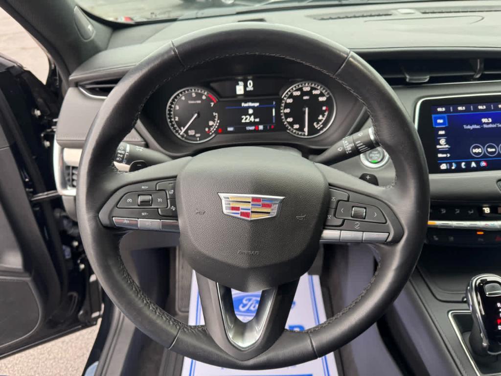 used 2023 Cadillac XT4 car, priced at $30,900