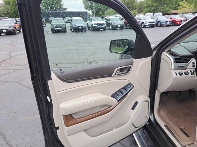 used 2019 GMC Yukon XL car, priced at $33,999