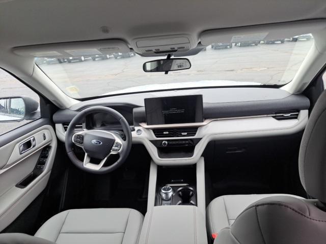 new 2025 Ford Explorer car, priced at $47,172