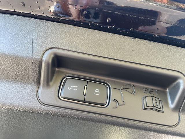 new 2025 Ford Explorer car, priced at $47,200