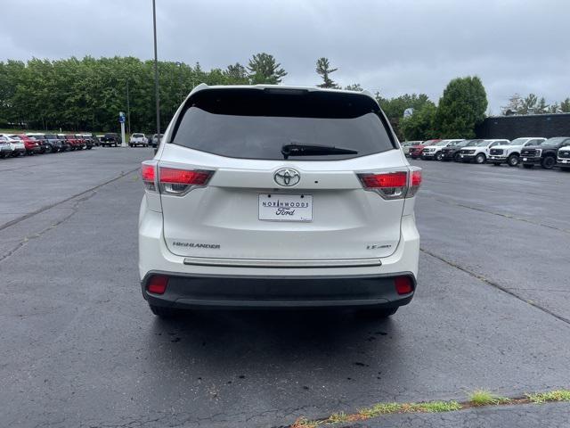 used 2015 Toyota Highlander car, priced at $13,244