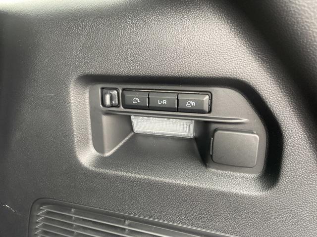 new 2025 Ford Explorer car, priced at $62,130