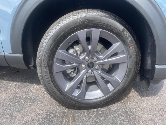 new 2025 Ford Explorer car, priced at $50,019