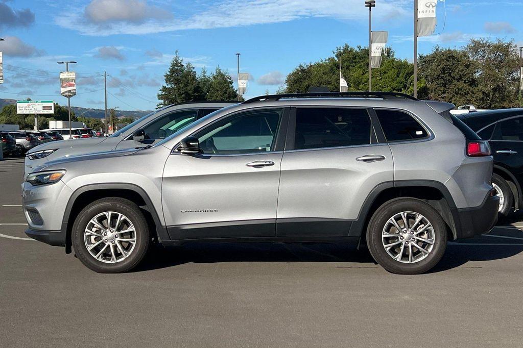 used 2022 Jeep Cherokee car, priced at $20,981