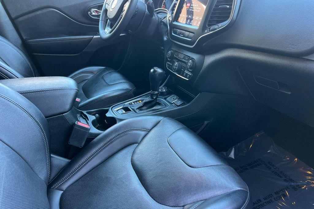 used 2022 Jeep Cherokee car, priced at $20,981