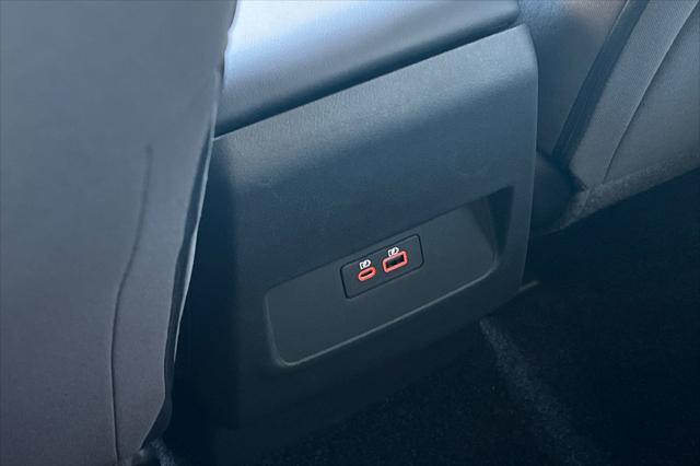 new 2025 Nissan Frontier car, priced at $33,530