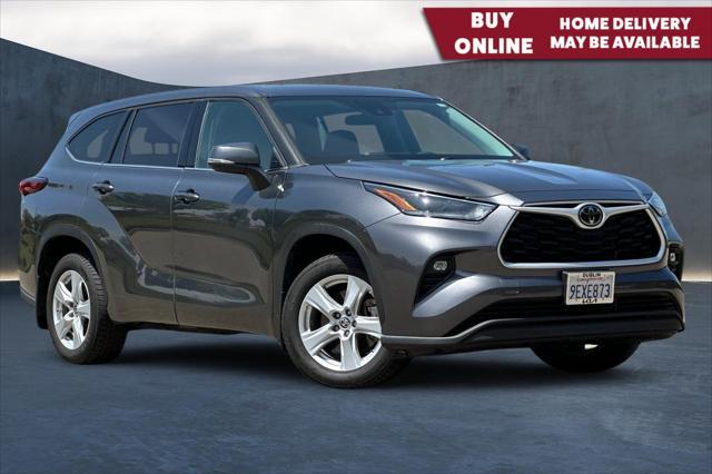 used 2021 Toyota Highlander car, priced at $25,567