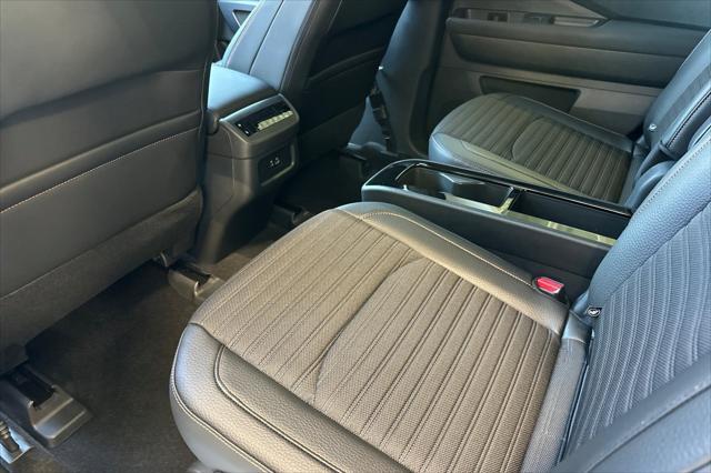 new 2025 Nissan Pathfinder car, priced at $46,095