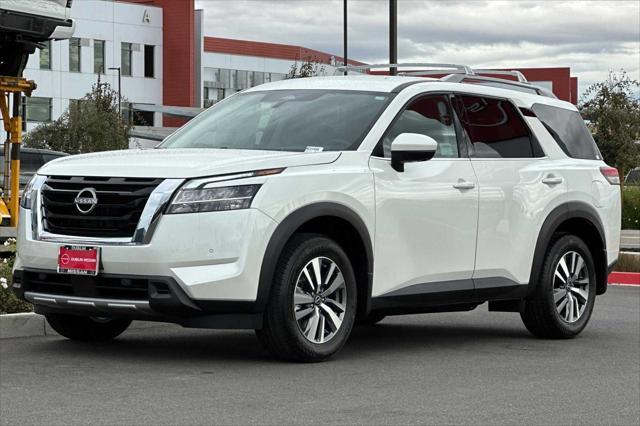 new 2024 Nissan Pathfinder car, priced at $43,297