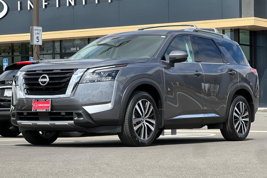 new 2025 Nissan Pathfinder car, priced at $47,485