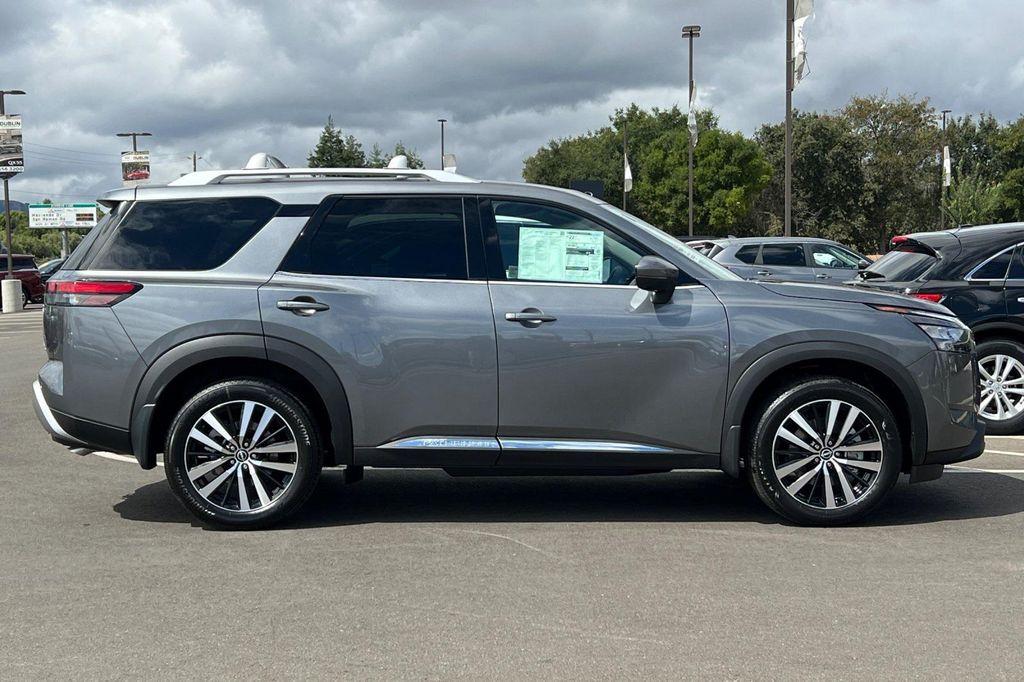new 2025 Nissan Pathfinder car, priced at $47,485
