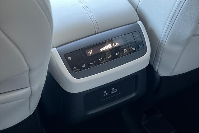 new 2025 Nissan Pathfinder car, priced at $48,005