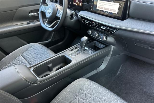 new 2025 Nissan Kicks car, priced at $26,360